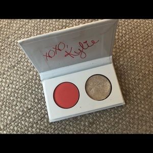 Kylie “Sweetheart” palette